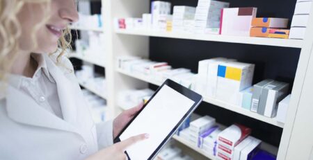 La digitalización en la Farmacia far capital